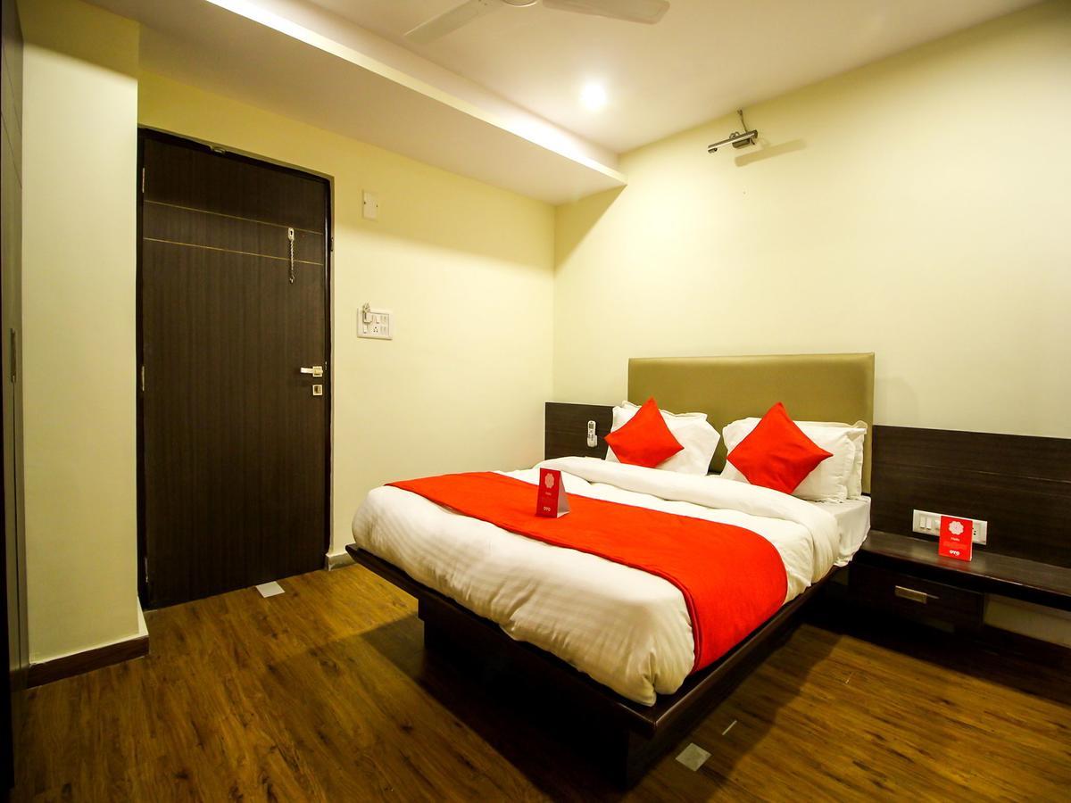 New Rajdhani Hotel 巴罗达 外观 照片