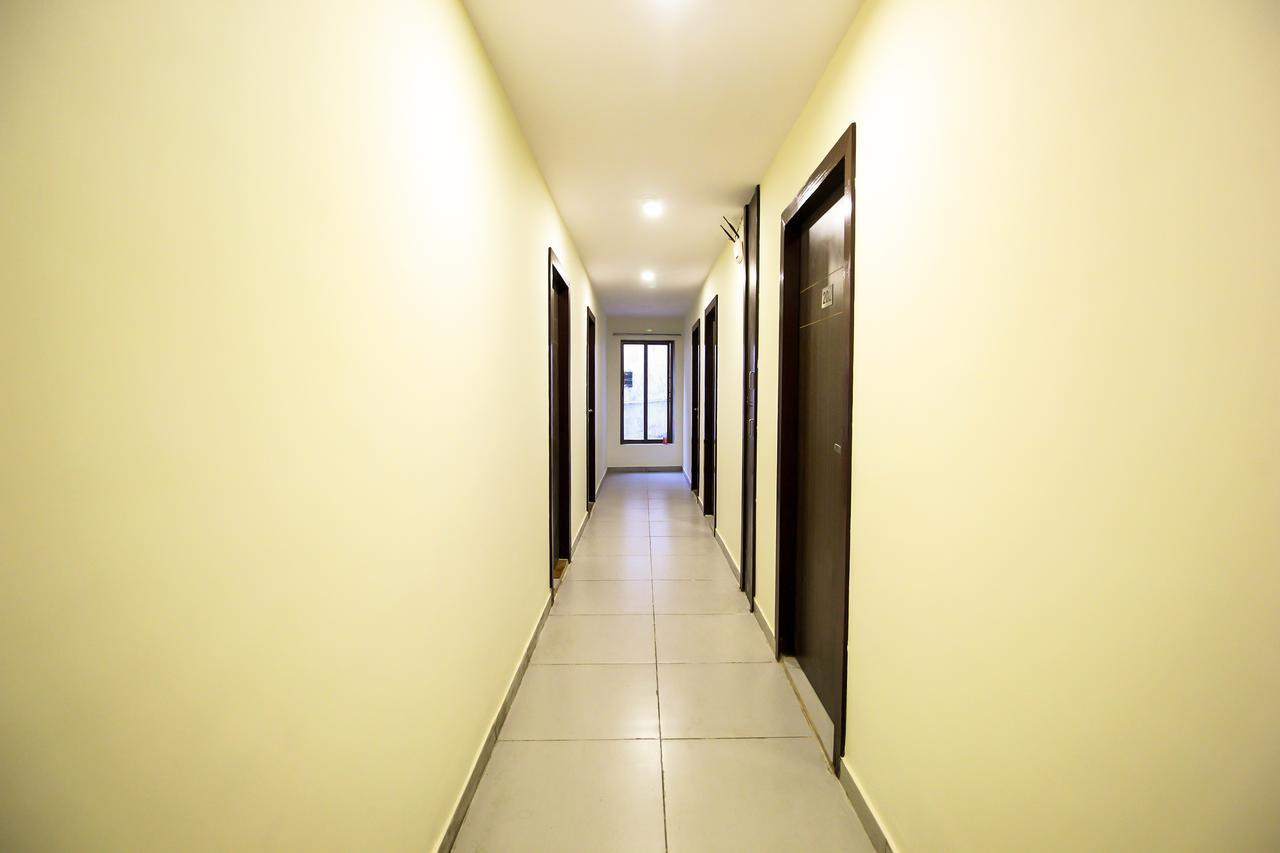 New Rajdhani Hotel 巴罗达 外观 照片